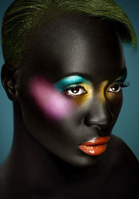 Beauty or Art? Stunning Avant Garde Makeup ... Extreme Make-up, The Blacker The Berry, Pop Art Makeup, Drag Make-up, Bright Makeup, Avant Garde Makeup, Dark Skin Makeup, Foto Art, Fantasy Makeup