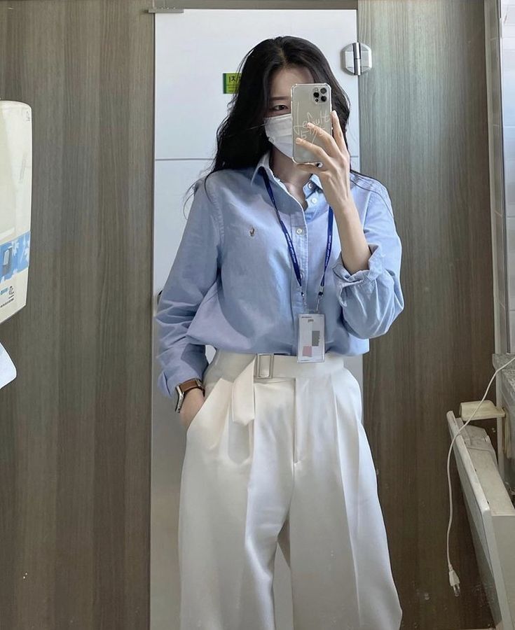 Proffesional Woman Outfits Summer, Work Korean Outfit, Working Outfit Korean, Korean Outfits Work, Korean Work Outfit Business Casual, Smart Casual Women Work, Casual Outfits For Women Work, Business Casual Korean, Outfits For Women Work