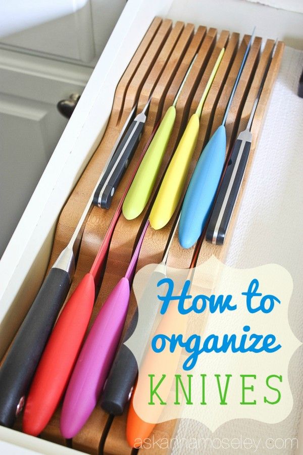 an organized drawer filled with kitchen utensils and the words how to organize knives