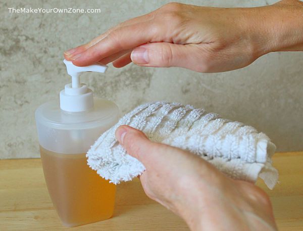 Homemade Natural Body Wash - The Make Your Own Zone Body Wash Recipe, Diy Body Wash, Homemade Body Wash, Liquid Castile Soap, Natural Body Wash, Ingredient Labels, Castile Soap, Cleaning Ideas, Diy Body