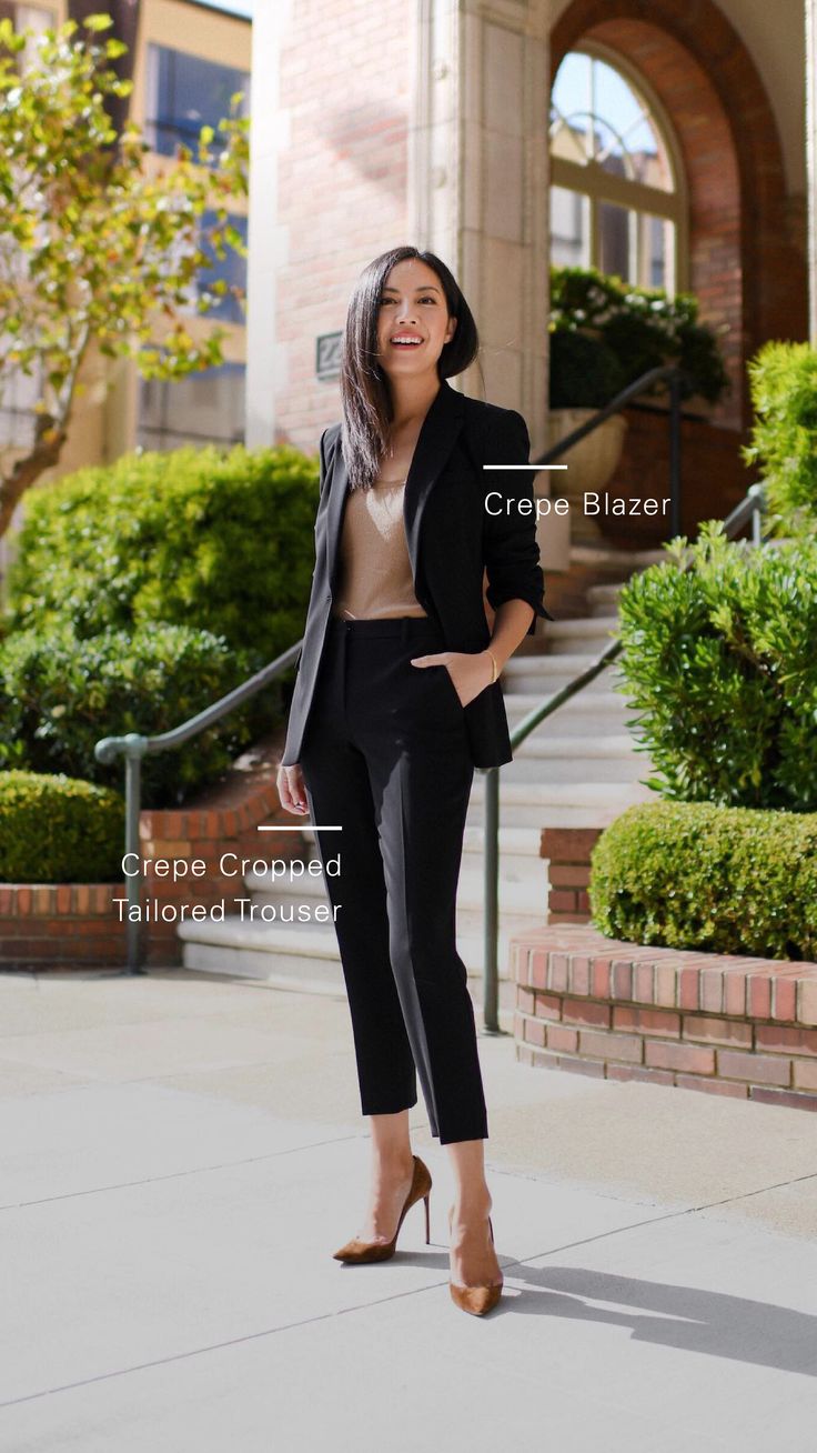 Women Work Outfits, Looks Kate Middleton, Fashionable Work Outfit, Professional Work Outfit, Business Attire Women, Corporate Attire, Professional Outfits Women, Business Outfits Women, Work Dresses For Women