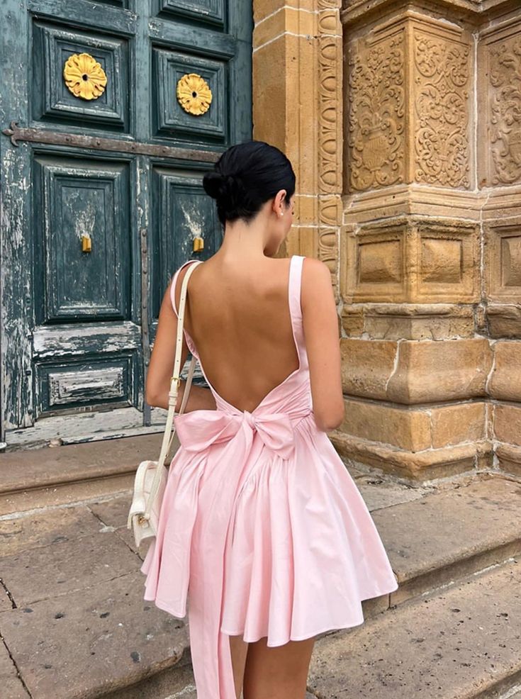 Mode Zendaya, Mini Gown, Mini Homecoming Dresses, Ballet Fashion, Backless Mini Dress, Pink Outfits, Look Vintage, Mini Dresses Summer, Homecoming Dress