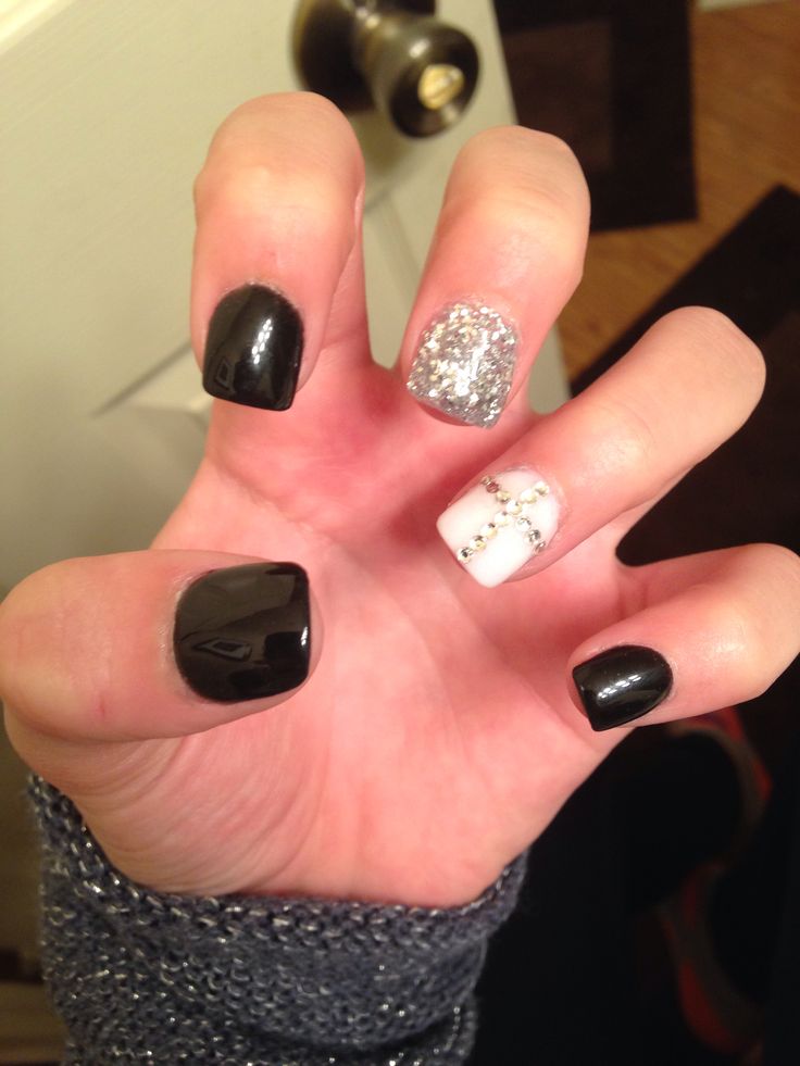 Acrylic nails Nails Black And Silver, Fall Nails Black, Nails Grunge, Graduation Nails, Grunge Nails, Shellac Nails, Ideas Nails, Nails Black, Get Nails