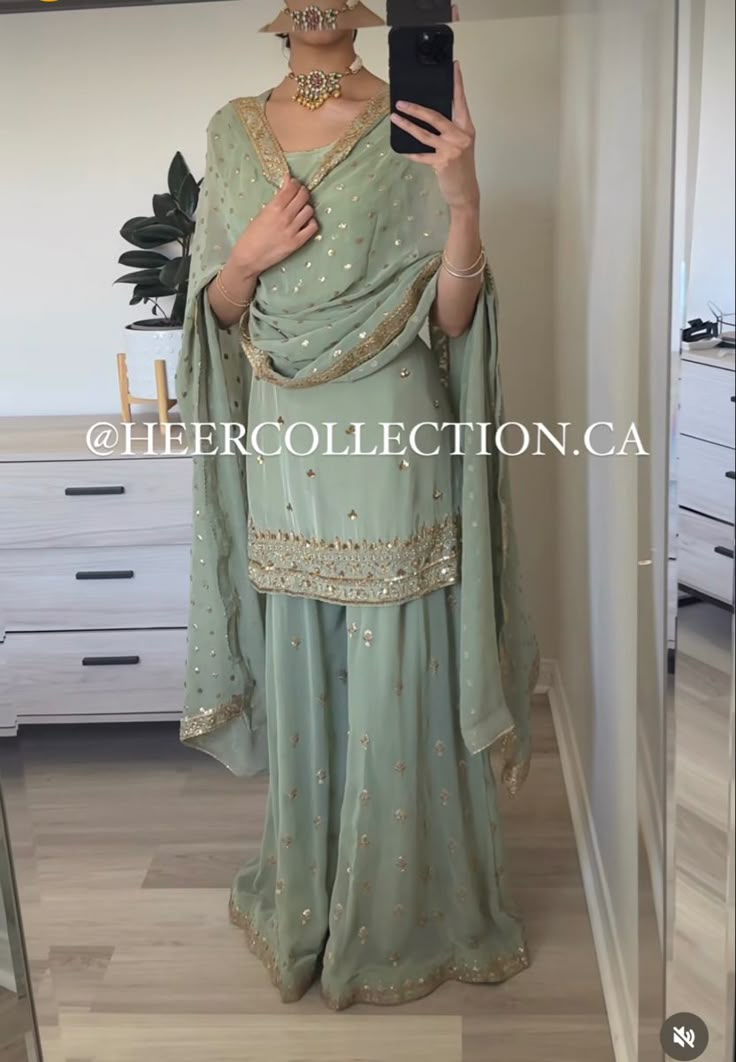 Suits For Women Indian, Desi Dress, Punjabi Outfits, Traditional Indian Dress, Pakistani Wedding Outfits, Casual Indian Fashion, Desi Fashion Casual, Pakistani Fancy Dresses, Beautiful Pakistani Dresses