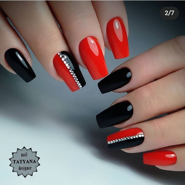 Black And Red Nails Coffin Short, Rosy Nails, Red And Black Nails, Black Gel Nails, Red Nail Art Designs, Red Nail Art, Gel Nail Art Designs, Fancy Nails Designs, Beauty Nails Design