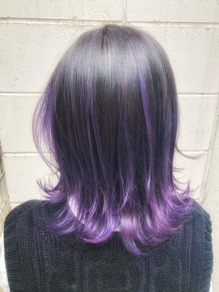 【厳選紹介】『ヴィヴィット裾カラー』から目が離せない♪【HAIR】 Short Dyed Hair, Dyed Hair Purple, Hair Color Underneath, Hair Color Streaks, Hair Streaks, Dyed Hair Inspiration, Pretty Hair Color, Hair Stylies, Alternative Hair