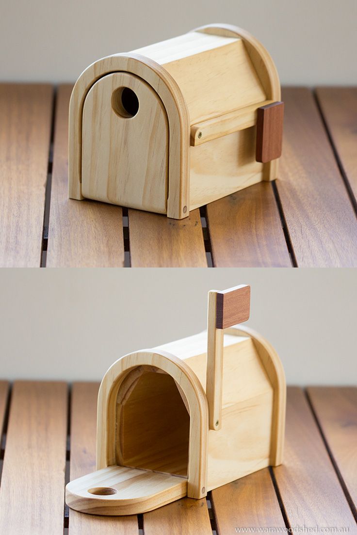 two pictures of a wooden birdhouse on a table