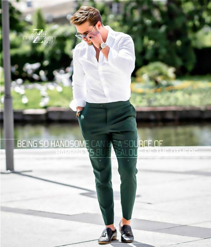 White Shirt Green Pants Men, Outfit Verde Y Blanco, Model Jas, Green Shirt Outfits, Green Pants Men, Mint Outfit, White Pants Men, Birthday 10, Mint Shirt