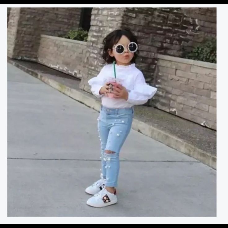 Pearl Pants Cute Spring Denim Pants, Playful White Bottoms For Fall, Trendy Stretch Jeans, Kids Denim Outfit, Elastic Waistband Jeans, Pearl Jeans, Lavender Shoes, Baby Jeans, Twin Outfits