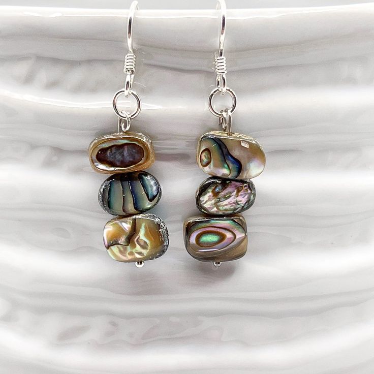 Abalone shell earrings with silver ear wires Lightweight Dangle Earrings, Silver Handmade Earrings, Abalone Shell Earrings, Unique Jewelry Silver, Pottery Earrings, Handmade Earings, Sea Shell Earrings, Sea Style, Abalone Jewelry