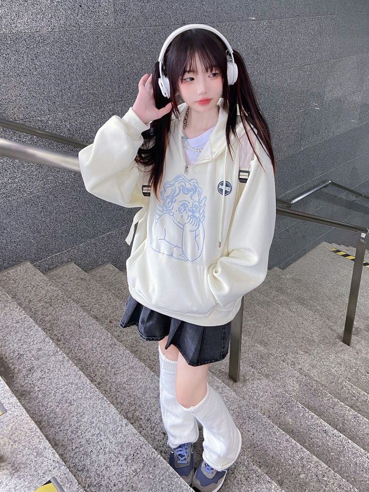 Kawaii Gamer Girl Outfit, Chinese Outfits Fashion, Hoodie With Skirt, Girl Hoodie Outfit, Gamer Girl Outfit, Soft Girl Aesthetic Outfit, Baby Blue Outfit, Gamer Fashion, Girl Korean