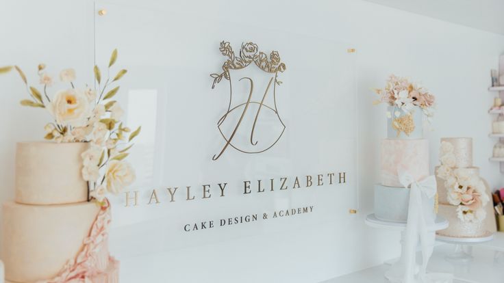 Hayley Elizabeth Cake Design & Academy | Luxury Wedding Cakes