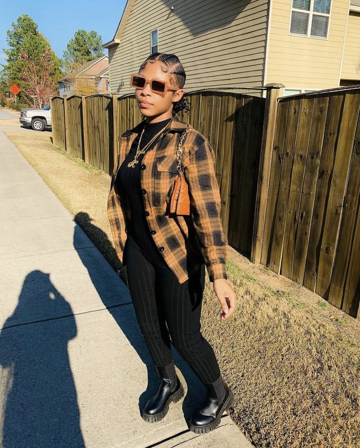 Plaid Shirt Women Outfit, Fall Causal Outfits Women, Shirt Outfit Black Women, Thanksgiving Outfits Black Women, Shirt Women Outfit, Curvy Style Outfits, Plaid Shirt Outfit, Plaid Shirt Outfits, Curvy Casual Outfits