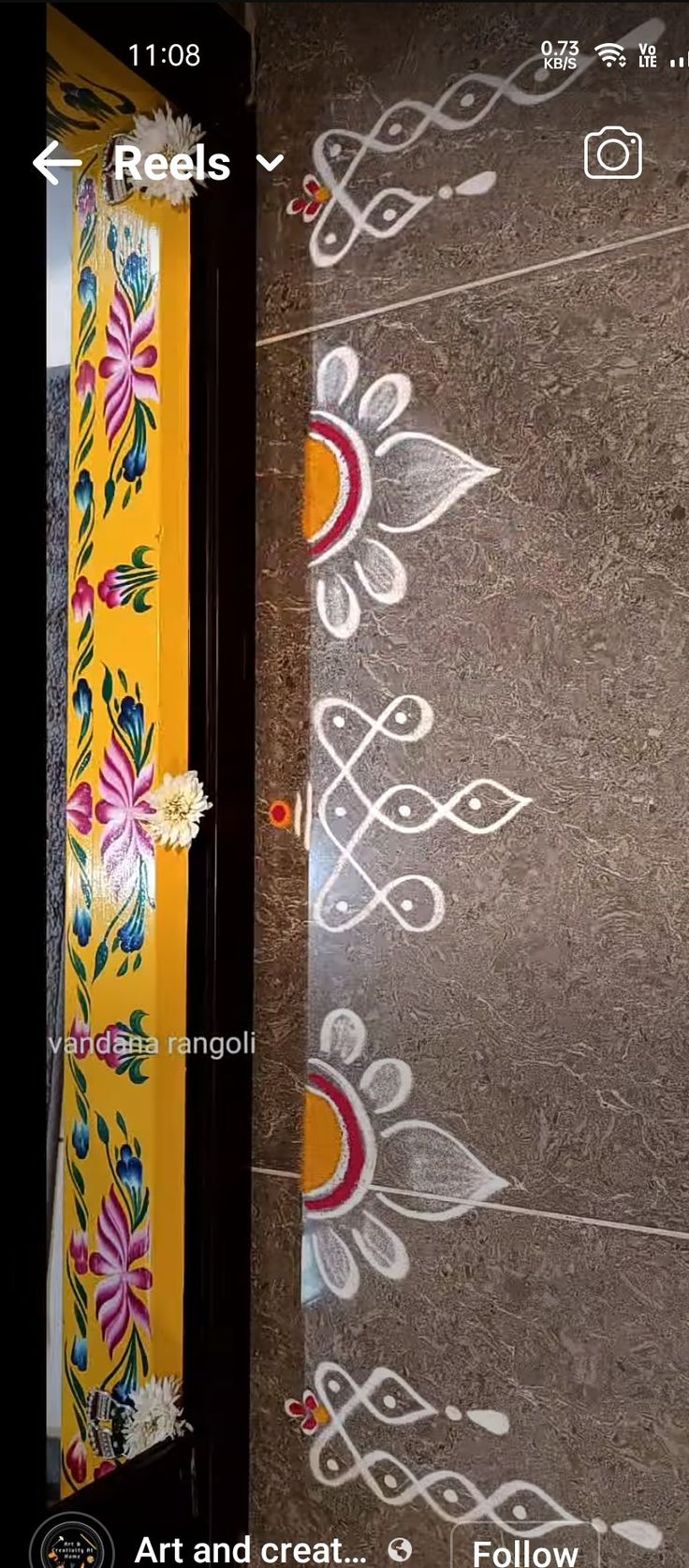 an image of the inside of a room with flowers painted on the floor and walls