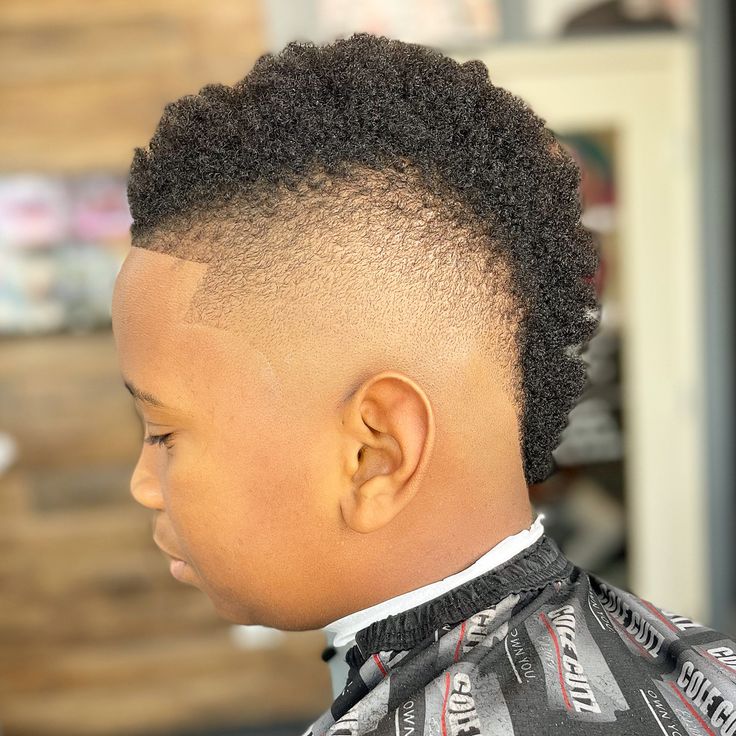 Faux hawk haircut Barber Suite, Faux Hawk Haircut, Faux Hawk Men, Hawk Haircut, Classic Haircut, Boys Hair, Mens Fade, Boy Cuts, Black Men Hairstyles