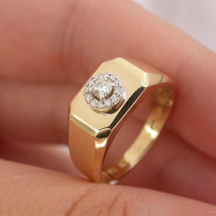 Gold Signet Ring 14k Solid Gold Diamond Gemstone Ring Special Design Band Daily Use Minimalist Dainty Ring Christmas Birthday Gift For Her ▶ 𝙋𝙍𝙊𝘿𝙐𝘾𝙏 𝙁𝙀𝘼𝙏𝙐𝙍𝙀𝙎 * 14k Solid Gold Ring * Salitaire Total Carat: 0.10 ct * Round Stones Total Carat: 0.10ct * Total Carat: 0.20 ct * Diamond Quality: G Colour VS Clarity * Top Size Width : 8.53 mm ( 0.33 in) * Top Size Length : 10.18 mm ( 0.40 in) * Mini Round Stone and Solitaire Total Size : 5.75 x 5.75 mm ( 0.22 in) ▶▶ İNFORMATİON If you cho 14k Gold Cluster Ring With Single Diamond, 14k Yellow Gold Halo Ring, Elegant Diamond Signet Ring For Gift, Fine Jewelry Cubic Zirconia Signet Ring Stamped 14k, Elegant Diamond Signet Ring As A Gift, Luxury Yellow Gold Signet Ring With Halo Setting, 14k Gold Yellow Cluster Ring With Halo Design, Minimalist Gold Diamond Cluster Ring, 14k Gold Diamond Ring With Halo Design For Promise