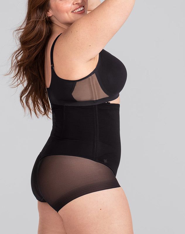 The SuperPower Brief's targeted compression works using panels of varying compression to shape where you want to shape and release everywhere else. Honeylove, SuperPower Brief Shapewear for Women in Vamp (Black), Size: 1X Black Stretch Shapewear With Built-in Padding, Stretch Black Shapewear With Built-in Padding, Black Compressive Shapewear With Built-in Padding, Supportive Full Coverage Shapewear With Built-in Padding, Black Compressive Shapewear With Contoured Waistband, Compressive Black Shapewear With Contoured Waistband, Supportive Stretch Black Shapewear, Supportive Black Stretch Shapewear, Black Stretch Supportive Shapewear