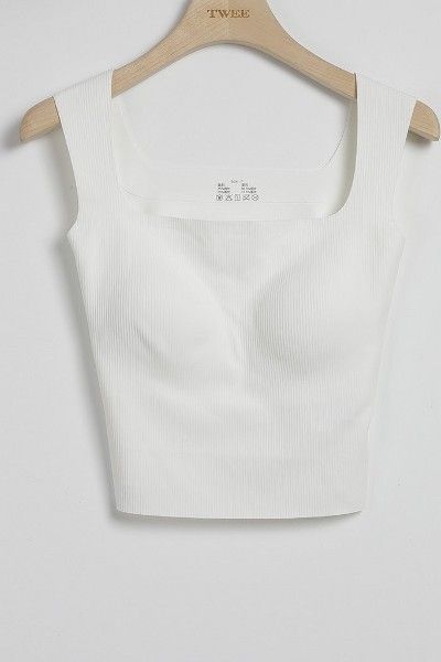 KOODING carries the latest TWEE basic tees. KOODING is the global leading shopping website in providing authentic Korean fashion, beauty and lifestyle items, including clothing, cosmetics, shoes, accessories, and bags in affordable, fast, easy, and safe way. White Seamless Tops For Workout, White Breathable Top With Medium Support, White Seamless Sports Top, Casual White Seamless Tank Top, White Seamless Tops With Medium Support, White Breathable Medium Support Top, Sporty Seamless Summer Tops, High Stretch Sleeveless Seamless Top, High Stretch Seamless Sleeveless Top