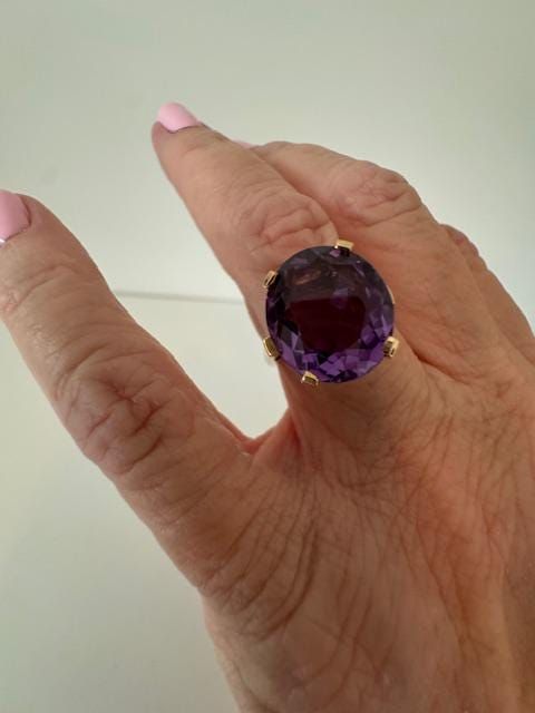 Vintage 1990 HUGE Amethyst RING  set in 14K Yellow Gold  Size 6 1/2 US Estate piece Certificate of Appraisal Great piece for the "Gemstone Lady" Comes in a black velvet ring box Classic Large Stone Amethyst Ring For Formal Events, Classic Formal Amethyst Ring With Large Stone, Formal Yellow Gold Jewelry With Large Stone, 14k Gold Jewelry With Large Stone For Formal Events, Classic Purple 14k Gold Jewelry, Classic Yellow Gold Jewelry With Large Stone, Classic Gold Amethyst Gemstones, Formal 14k Gold Amethyst Ring With 17 Jewels, Amethyst Set