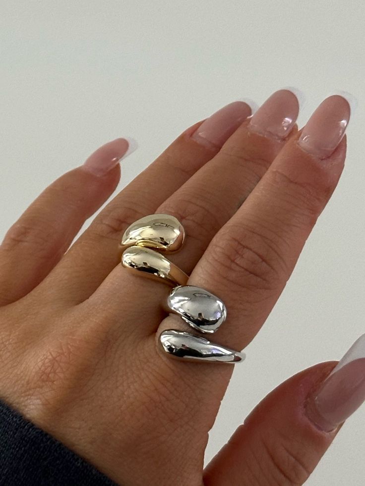 This ring is a stylish and modern accessory with a unique dome design. Its size is adjustable to fit any finger and its thick chunky design is sure to make a statement. Add it to your collection for a unforgettable touch to any outfit. Details: Adjustable Waterproof Tarnish free Hypoallergenic Free from nickel, lead and cadmium. Chunky Gold And Silver Rings, Silver Ring Inspiration, Chuncky Ring, Silver Chunky Jewellery, Chuncky Rings, Jewelry Trends 2024, Thick Gold Rings, Chunky Jewelry Silver, Silver Chunky Rings