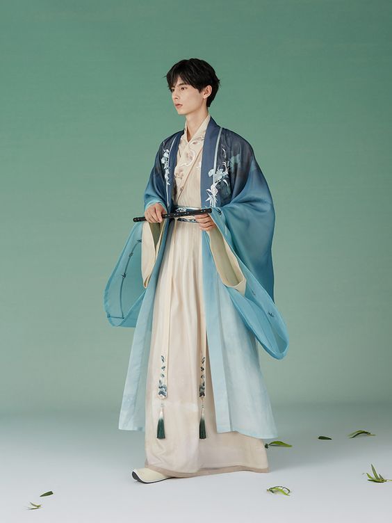 Hanfu Male Chinese Style, Chinese Hanfu Male Blue, Men Hanfu Chinese Clothing, Song Dynasty Hanfu Male, Blue Hanfu Men, Chinese Male Hanfu, Modern Hanfu Men, Traditional Chinese Clothing Male, Chinese Outfits Traditional