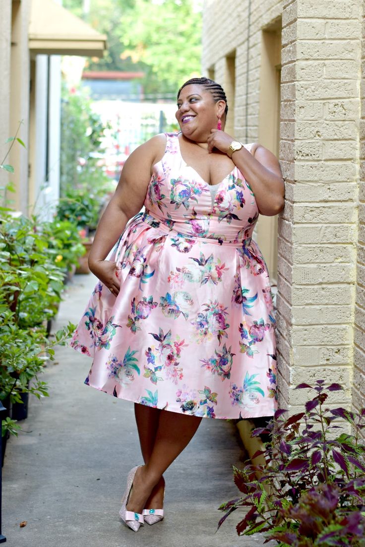 Inspiration: What to Wear to A Wedding! Wedding Guest Dresses Uk, Blue Plus Size Dresses, Plus Size Wedding Guest Dresses, Xxxl Dress, Big Size Dress, Plus Size Fall Fashion, Look Plus Size, Fit And Flare Wedding Dress, What To Wear To A Wedding