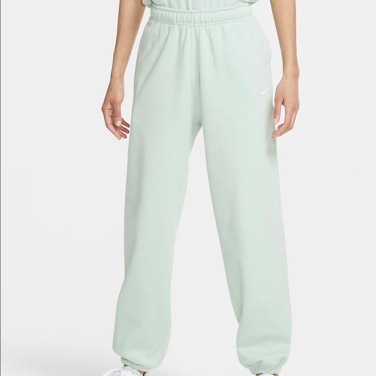 Nikelab Women's Washed Sweatpants Pistachio Frost White Cz5366-321 Size Medium Brand New With Tag Green Full Length Sportswear Bottoms, Spring Athleisure Green Pants, Spring Green Athleisure Pants, Nike Athleisure Pants For Spring, Nike Green Sportswear Bottoms, Nike Spring Athleisure Pants, Nike Cotton Pants For Spring, Nike Green Sweatpants For Loungewear, Green Nike Sweatpants Athleisure