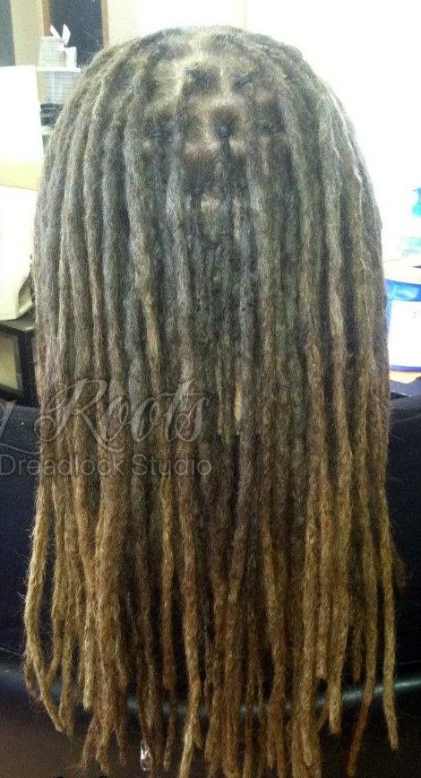 562620_428745700479542_1675779016_n Dreadlock Grid Pattern, Natty Dreads, Hairstyles Dreadlocks, Dread Ideas, Alternative Hairstyles, Green Dreads, Dreadlock Maintenance, Chart Crochet, Hair Dreads