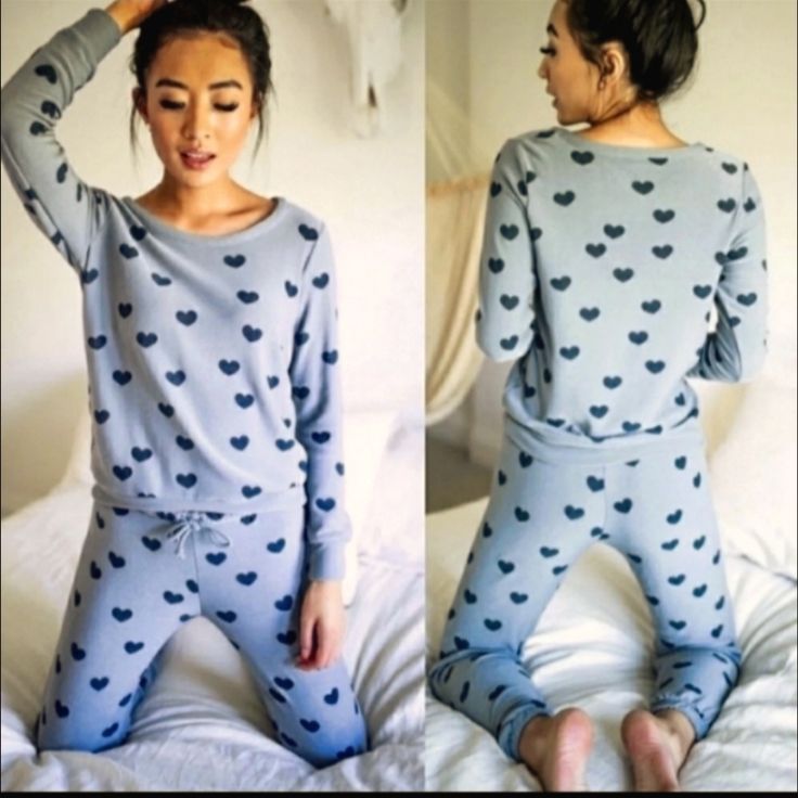 Chaser Blue Hearts Cozy Knit Full Set Sweatshirt & Drawstring Joggers Super Soft Lightweight And Cozy Casual Long Sleeve Sleepwear With Heart Print, Casual Blue Long Sleeve Sleepwear, Casual Long Sleeve Blue Sleepwear, Blue Long Sleeve Casual Sleepwear, Cute Blue Winter Sleepwear, Casual Blue Sleepwear For Winter, Comfy Blue Long Sleeve Sleepwear, Blue Long Sleeve Sleepwear For Fall, Comfy Long Sleeve Blue Sleepwear