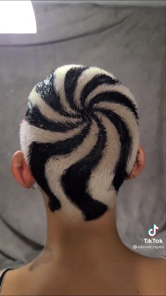 Hair Shave Designs Men, Shaved Patterns In Hair, Colored Buzzed Hair, Buzzed Hair Dye Designs Halloween, Buzz Hair Patterns, Colorful Shaved Hair, Hair Dye Shaved Head, Hair Dye Ideas For Buzzcut, Pattern Dyed Shaved Hair