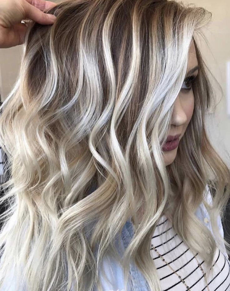 Blonde Bayalage, Bayalage Blonde, Hair Codes, Blond Balayage, Highlights Blonde, Gorgeous Hair Color, Hair Color Shades, Balayage Hair Blonde, Blonde Hair Looks