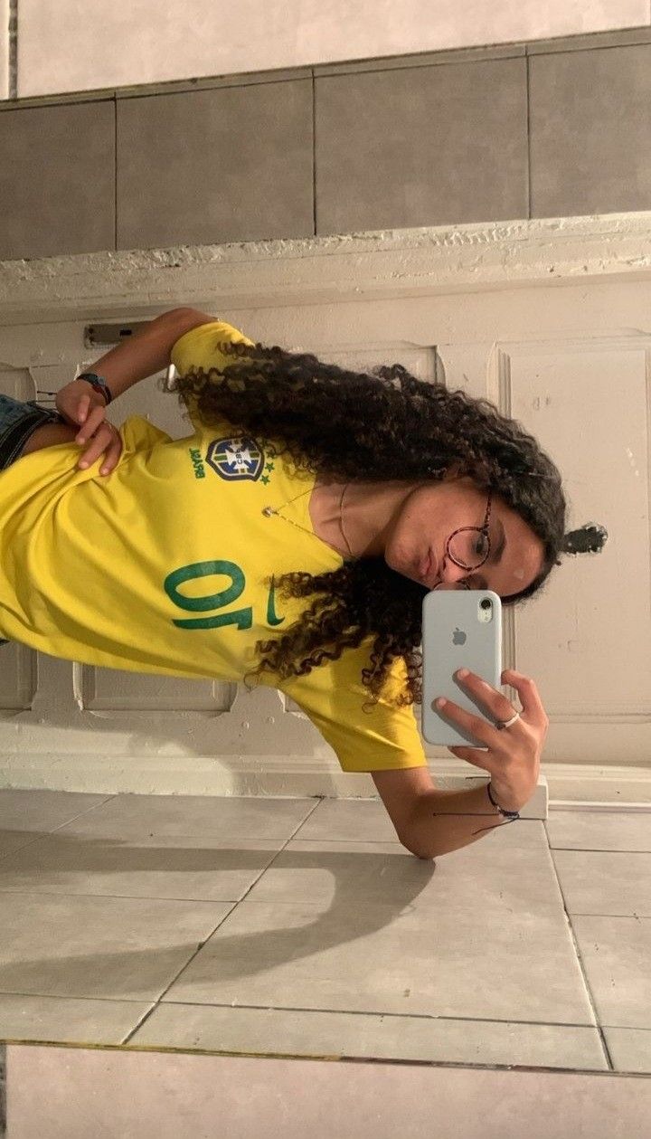 Brasil jersey Brazil Jersey Outfit, Brazil Clothing, Brazil Top, Jersey Outfits, Brazil Jersey, Brazil Aesthetic, Brazil T Shirt, Brazil Style, Brazil Shirt