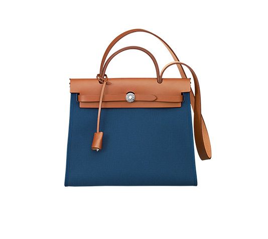 Hermès Herbag Zip Officer bag in Malta blue canvas and natural Hunter cowhide, palladium-finish silver hardware and padlock, rear zipped pocket, inside removable zipped flat pocket, shoulder strap and hand strap. Dimensions: l. 31 cm x h. 25.5 cm x d. 10 cm  Ref. H060300CKAX  £1,490.00 / 1 570,00 € Blue Toile, Best Handbags, Zipped Bag, Blue Canvas, Hermes Bags, Cute Bags, Hermes Bag, Clutch Wallet, Women's Bags