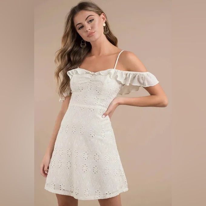 Tag Was Torn Off But Dress Is New And Never Worn. Embroidered Eyelet Mini Dress, Fully Lined. White Lace Trim Mini Dress For Day Out, White Mini Dress For Daytime, Daytime White Fitted Dress, White Fitted Mini Dress For Daytime, Short Cream Dress, Cream Mini Dress, Long Sleeve Boho Dress, White Lace Mini Dress, Black Ruffle Dress