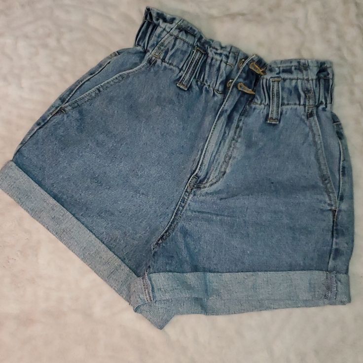 Forever 21 Denim High Waisted Elastic Shorts. 2 Top Button Closure. Side And Back Pockets. Nwot 3" Inseam Forever 21 Medium Wash High-waisted Shorts, Forever 21 High Waist Cotton Jean Shorts, Forever 21 Medium Wash High-waisted Jean Shorts, Forever 21 Light Wash High Rise Shorts, Forever 21 High Rise Light Wash Shorts, Forever 21 High Rise Denim Shorts, Forever 21 Medium Wash Jean Shorts, Forever 21 Mid-rise Casual Shorts, Forever 21 Casual Mid-rise Shorts