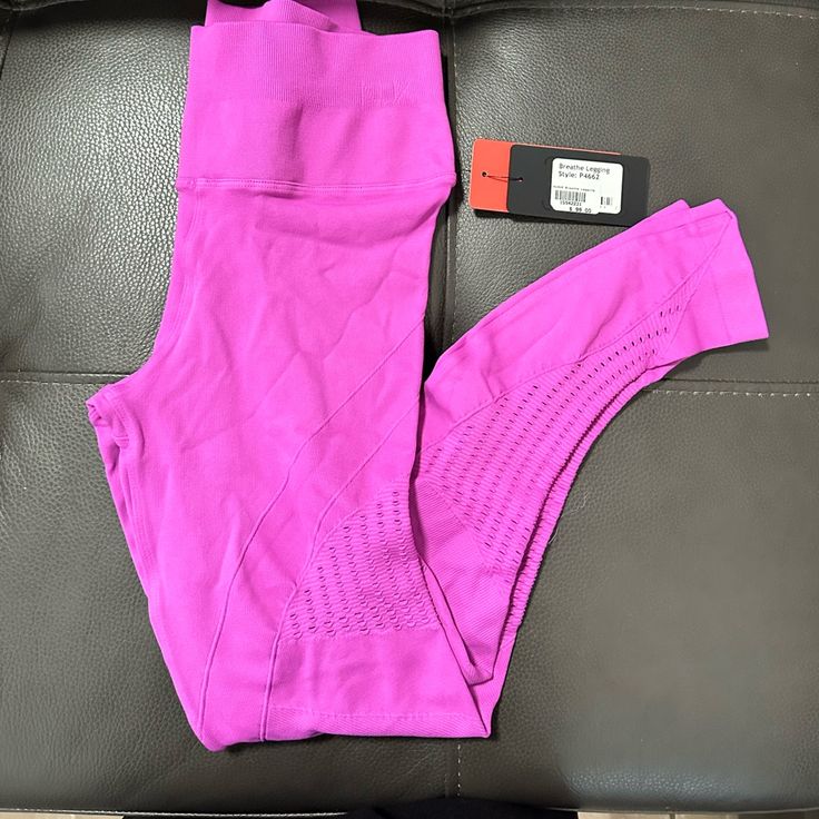 The Nux- Breathe Leggings-Size M-Purple Purple Compression Leggings For Training, Purple Compression Yoga Pants For Training, Purple Stretch Yoga Pants For Training, Purple Compression Training Bottoms, Purple Compression Sporty Bottoms, Purple Athleisure Workout Bottoms, Sporty Compression Purple Bottoms, Purple Compression Bottoms For Sports, Purple High Stretch Leggings For Training