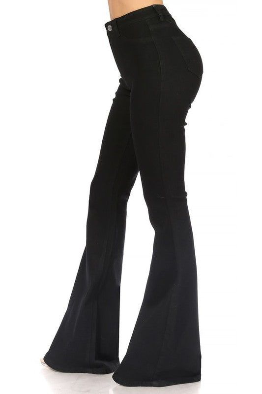 Bell Bottom Jeans Outfit Black, Bell Bottoms Jeans Outfit, Belle Bottom Jeans Outfit, Black Bell Bottom Jeans Outfit, Black Bell Bottoms Outfit, Black Jeans Flare, Bell Bottoms Black, Black Bell Bottom Jeans, Black Bell Bottoms