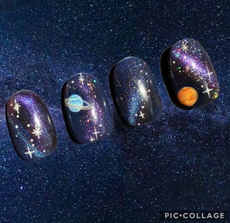 Planets Nail Art, Coldplay Nails Inspired, Coldplay Inspired Nails, Coldplay Nail Art, Outer Space Nail Designs, Planet Nails Design, Coldplay Nails Design, Planets Nails, Coldplay Nails