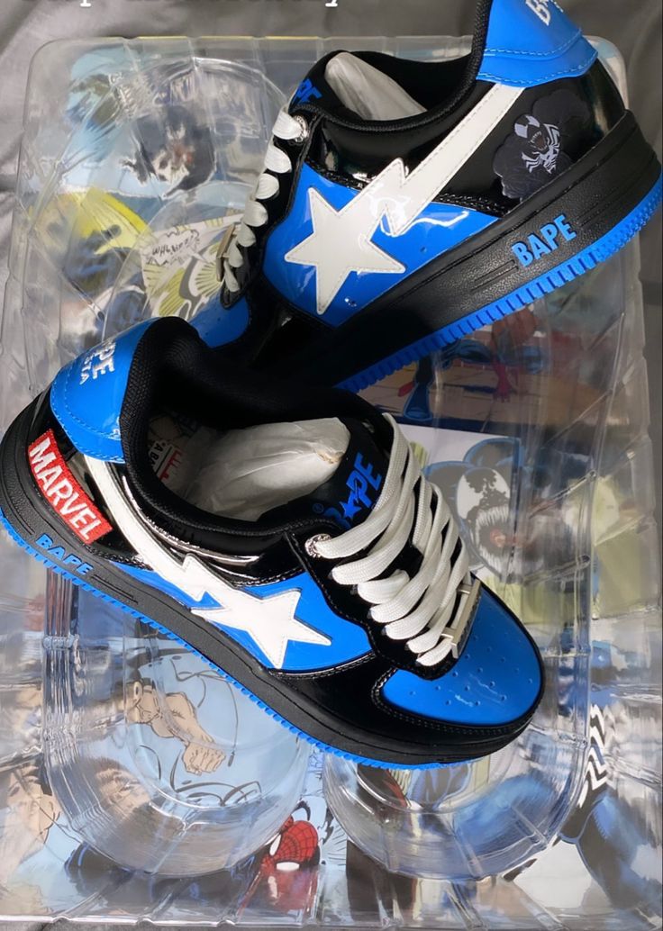 Bapesta Shoes, Marvel Shoes, Bape Shoes, Nike Slippers, Shoes For School, Nike Off White, Nike Fashion Shoes, Pretty Shoes Sneakers, Shoes Outfit Fashion