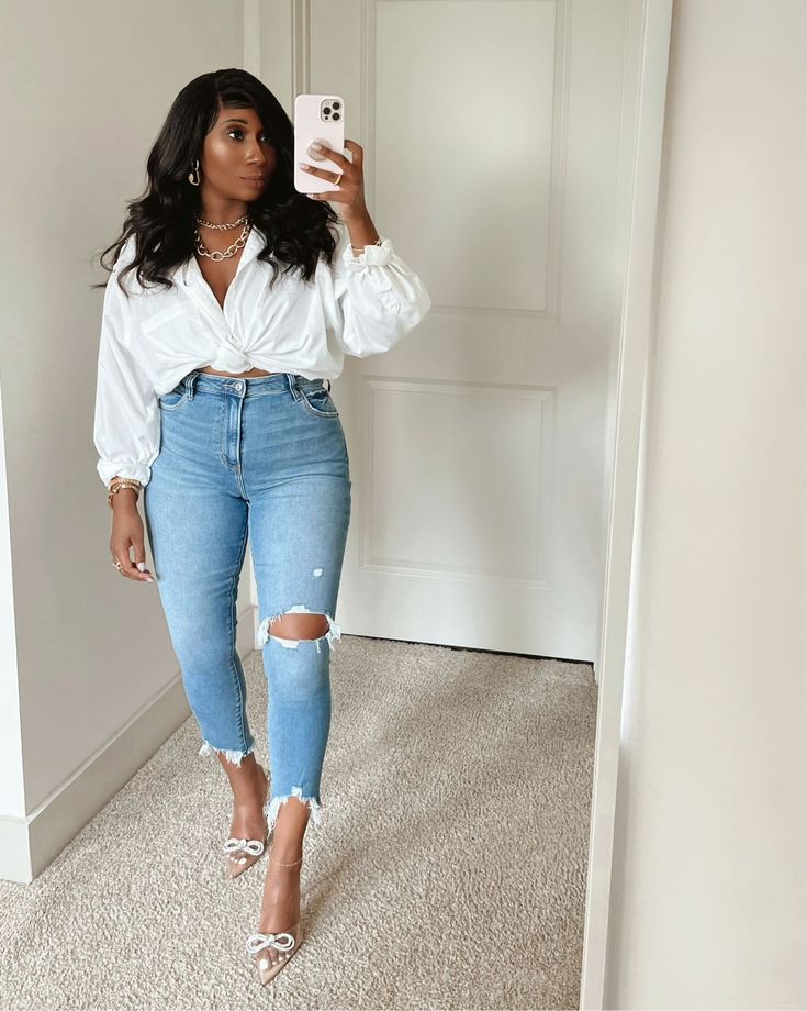 Jeans Casual Outfit, High Waisted Jeans Outfit, Jeans Heels Outfit, Dressy Jeans, Casual Outfit Ideas, Graduation Style, Denim Outfits, Chic Summer Outfits, Stylish Outfit