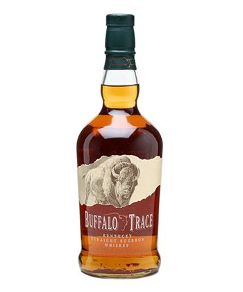 buffalo trace bourbon whiskey is shown on a white background