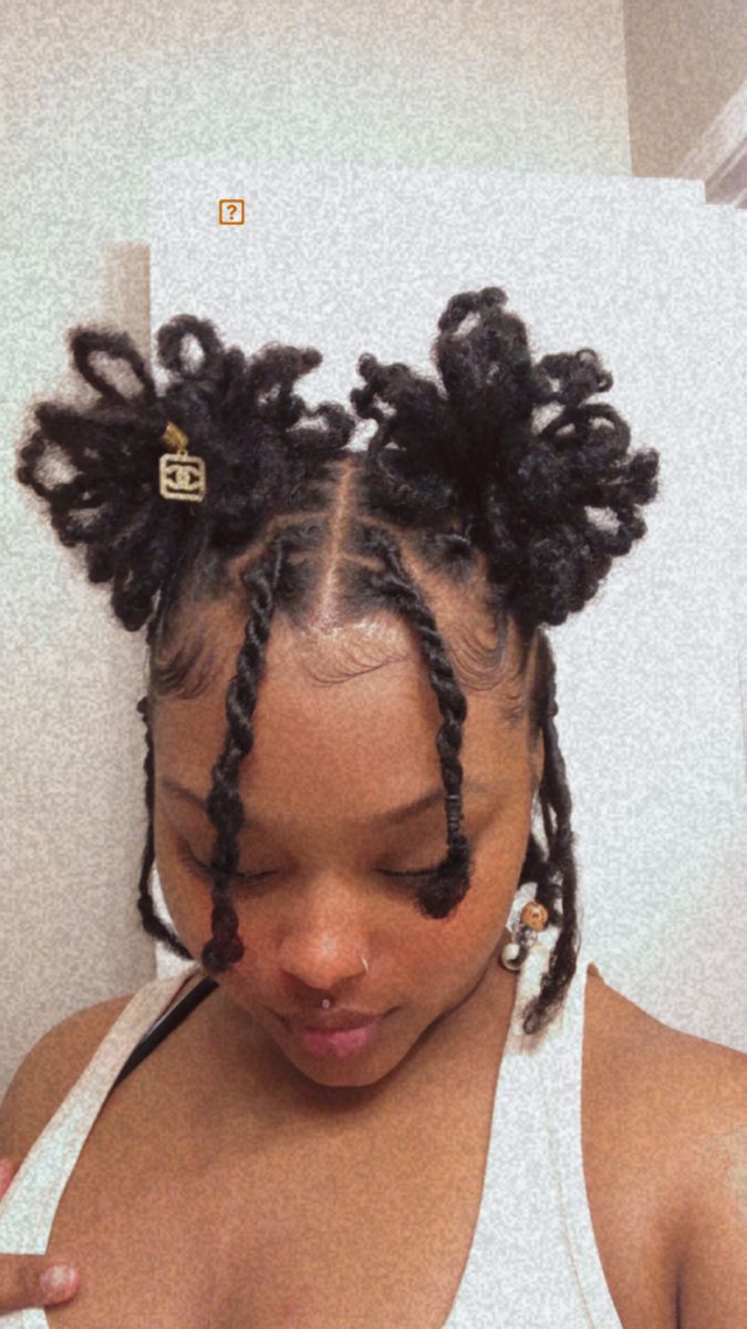 Loc Styles For The Gym, Short Loc Styles For Birthday, Locs Hairstyles For Women Medium Length, Short Retwist Styles, Short Dreadlocks Styles Black Women, Short Locs Retwist Styles, Basic Loc Styles, Short Locs Styles For Women, Hairstyle For Short Locs