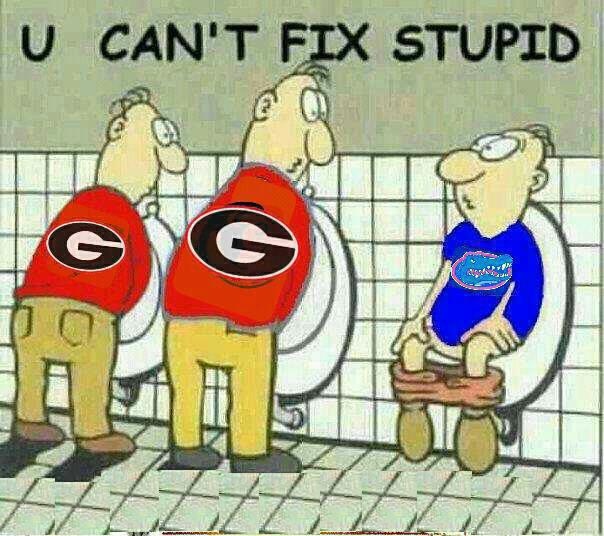 U Can't Fix Stupid College Football Humor, College Football Memes, Football Rules, Uga Football, Uga Bulldogs, Ga Bulldogs, Georgia Dawgs, Georgia Bulldogs Football, Raiders Logo