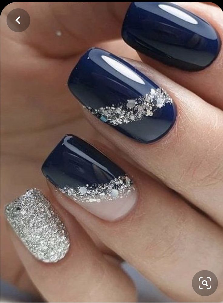 Ombre Nail Design, Navy Blue Nails, Winter Nails Acrylic, Smink Inspiration, Makijaż Smokey Eye, White Nail, Nail Styles, Winter Nail Designs, Gradient Nails