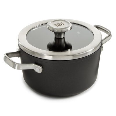 a black pot with a lid and handle on a white background, it is also used for cooking