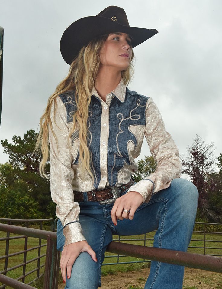 Cowgirl Fashion, Cowgirl Style, Snake Print, Heavy Weight, Button Up, Cute Outfits, Style Inspiration, Cream, Clothes For Women