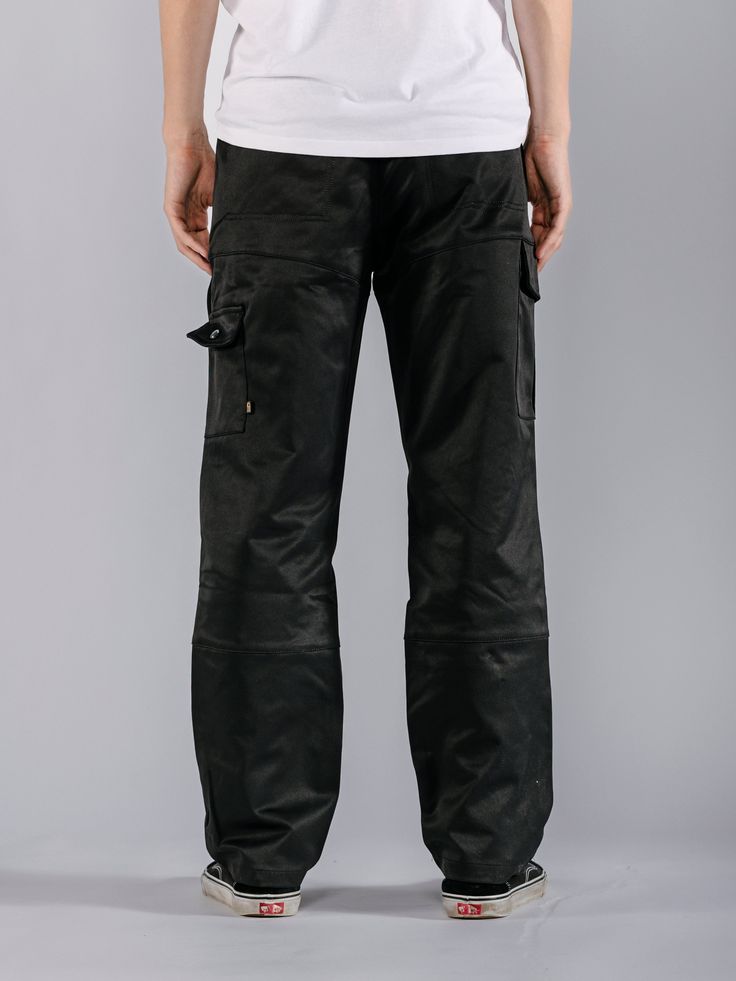 These Cargo Pants offer superior comfort, stretch and durability for all-day wear with their special cotton, nylon, lyocell blend unlike any other. The unique flip cargo pockets provide plenty of storage when on the move or working . Knee dart stitching around the knee add durability and visual accents. Upgrade your wardrobe with these versatile pants. 55% COTTON 27.3% NYLON 14.9% LYOCELL 2.8% SPANDEX Machine wash cold, Tumble dry low, Wash with like colors, Do not bleach. Imported P4LP53 Size C Cargo Pants Sale, Sweatpants Shorts, Basic Shirts, Jogger Sweatpants, Jet Black, Jeans Pants, European Fashion, Cargo Pants, Sweatpants