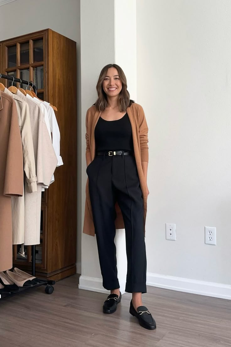 Therapist Outfit, Office Outfits Women Casual, Casual Work Outfits Women, Office Casual Outfit, Stylish Work Attire, Business Casual Outfits For Women, Office Outfits Women, Business Casual Outfits For Work, Stylish Work Outfits