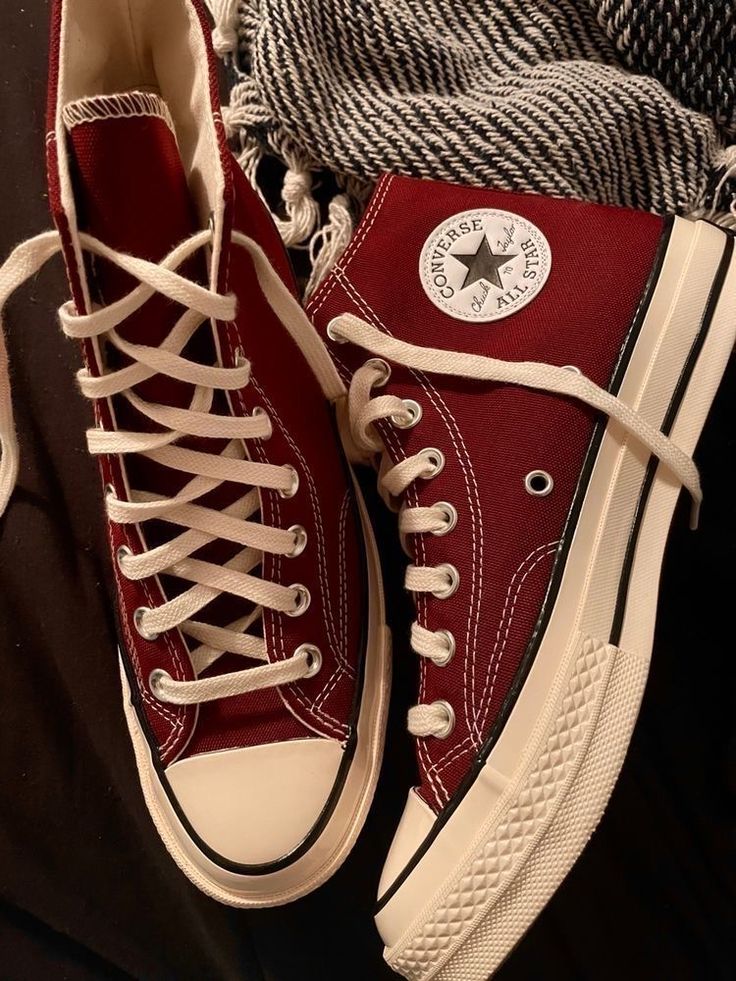 Cute Converse, Dr Shoes, Red Converse, Plaid Shirts, Shoe Inspo, Aesthetic Shoes, Swag Shoes, Mode Inspo, Dream Shoes