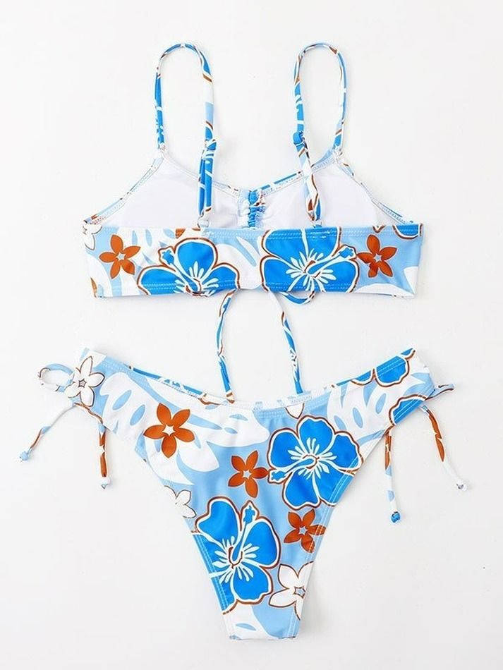 ⚡️Buy Wave Floral Print Bikini Set Blue S under $18.00 in Bikini Online. Style: Sexy/Sweet. Color: Blue. Fabric Content: Polyester, Spandex. Fit Type: Slim fit. Design:. Spaghetti Strap Bikini & Brief Bottom Set. With Padded Cups, Wire Free. Allover Floral Print. Drawstring Tie Strap Detailing. Adjustable Shoulder Straps. ✓2022 SPRING DROPS✓Free Shipping on all orders over $59. Check reviews and order Wave Floral Print Bikini Set today. Jeans Outfit Summer, Crop Top Dress, Winter Jeans, Jean Flare, Summer Jeans, Yellow Lace, Cute Bikinis, Crop Top Sweater, Printed Drawstring